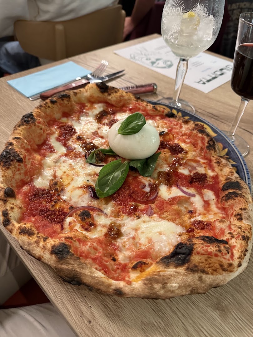 Giuditta: appetizing photo of restaurant food