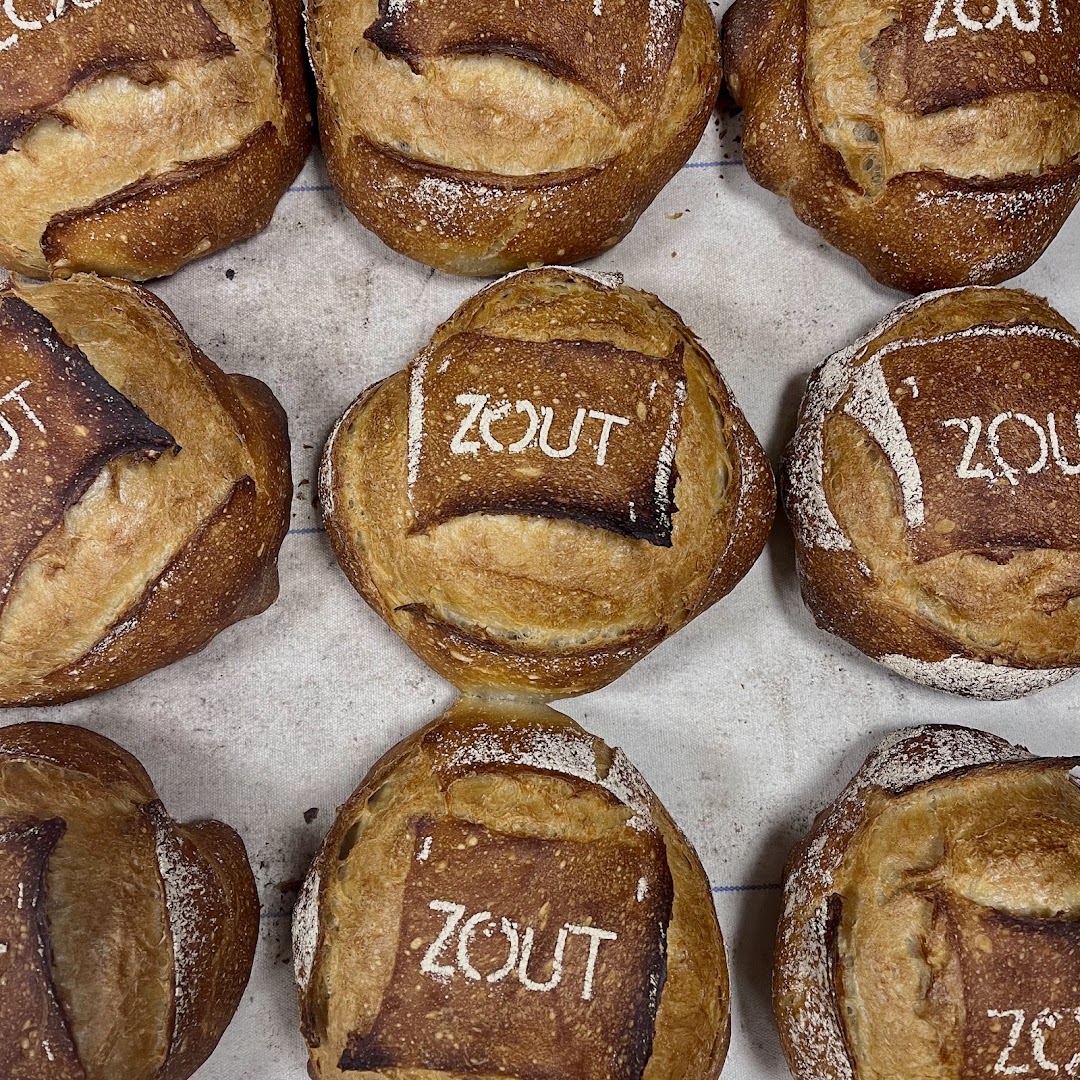 ZOUT Bakery: high quality product display
