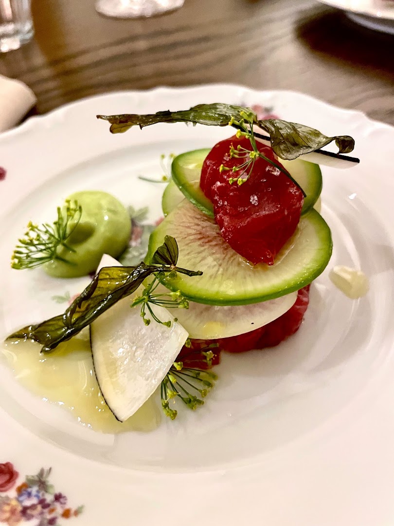 Jambon Violon: high quality appetizing food presentation