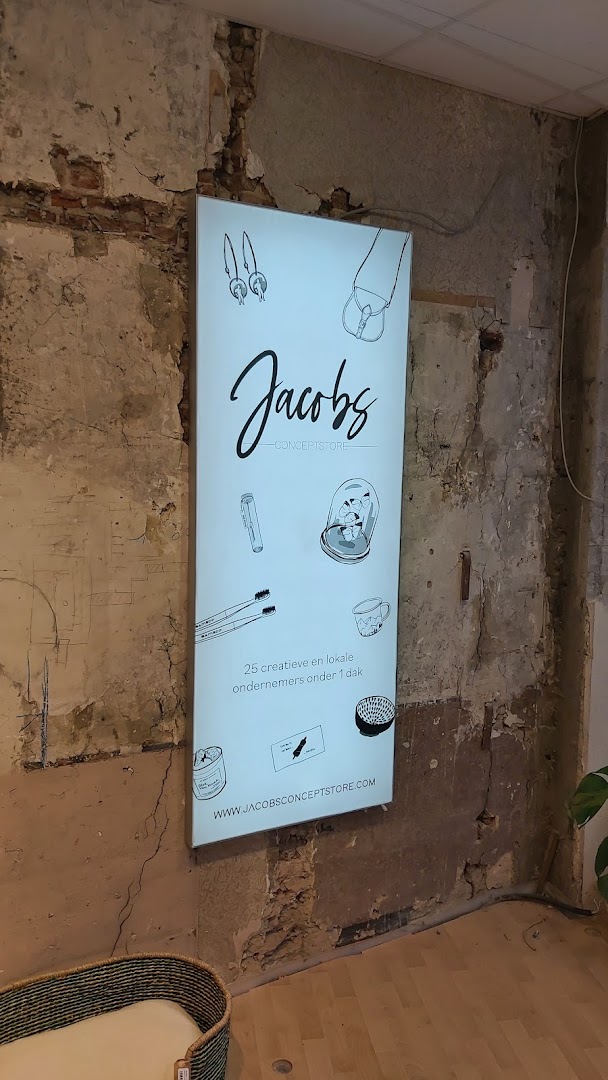 Jacob's Conceptstore: clear signage showing shop branding
