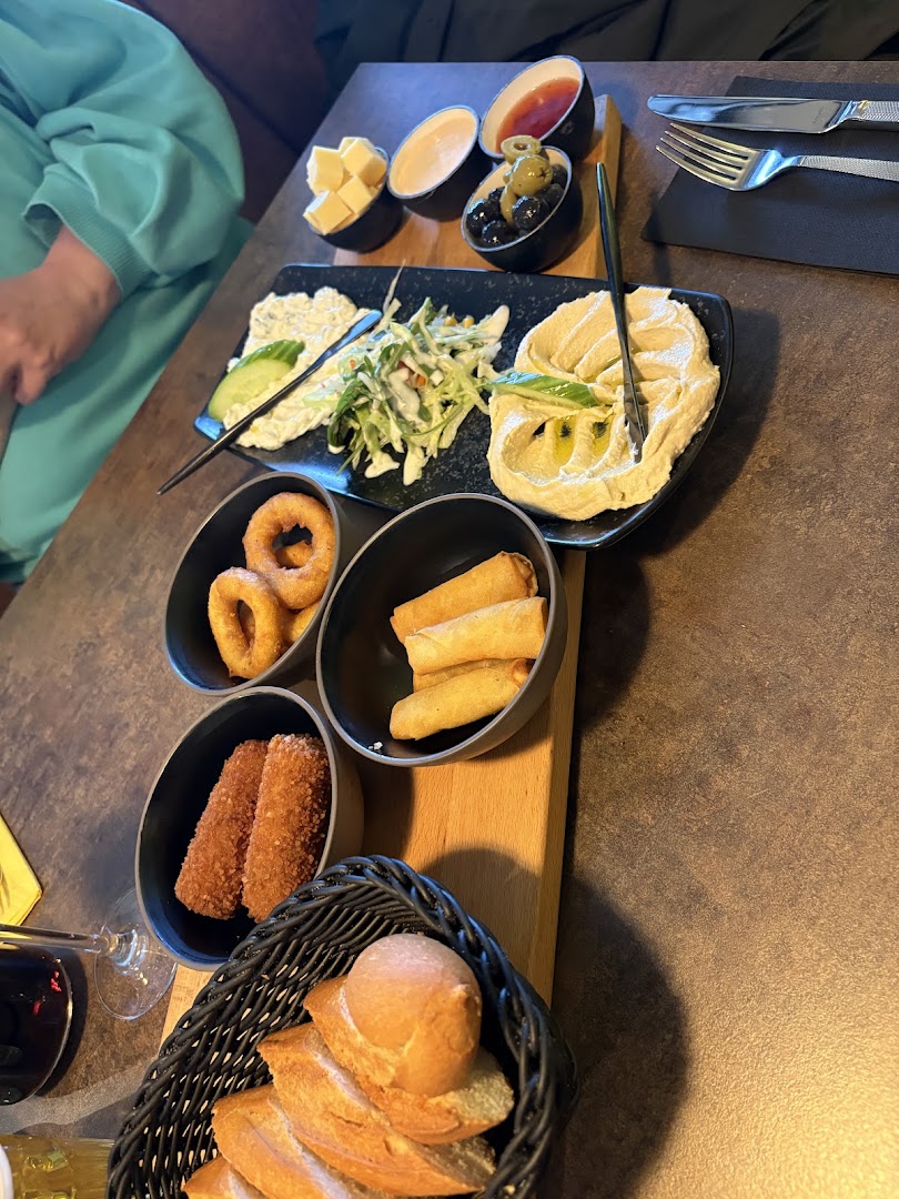 Restaurant 1906: appetizing photo of restaurant food