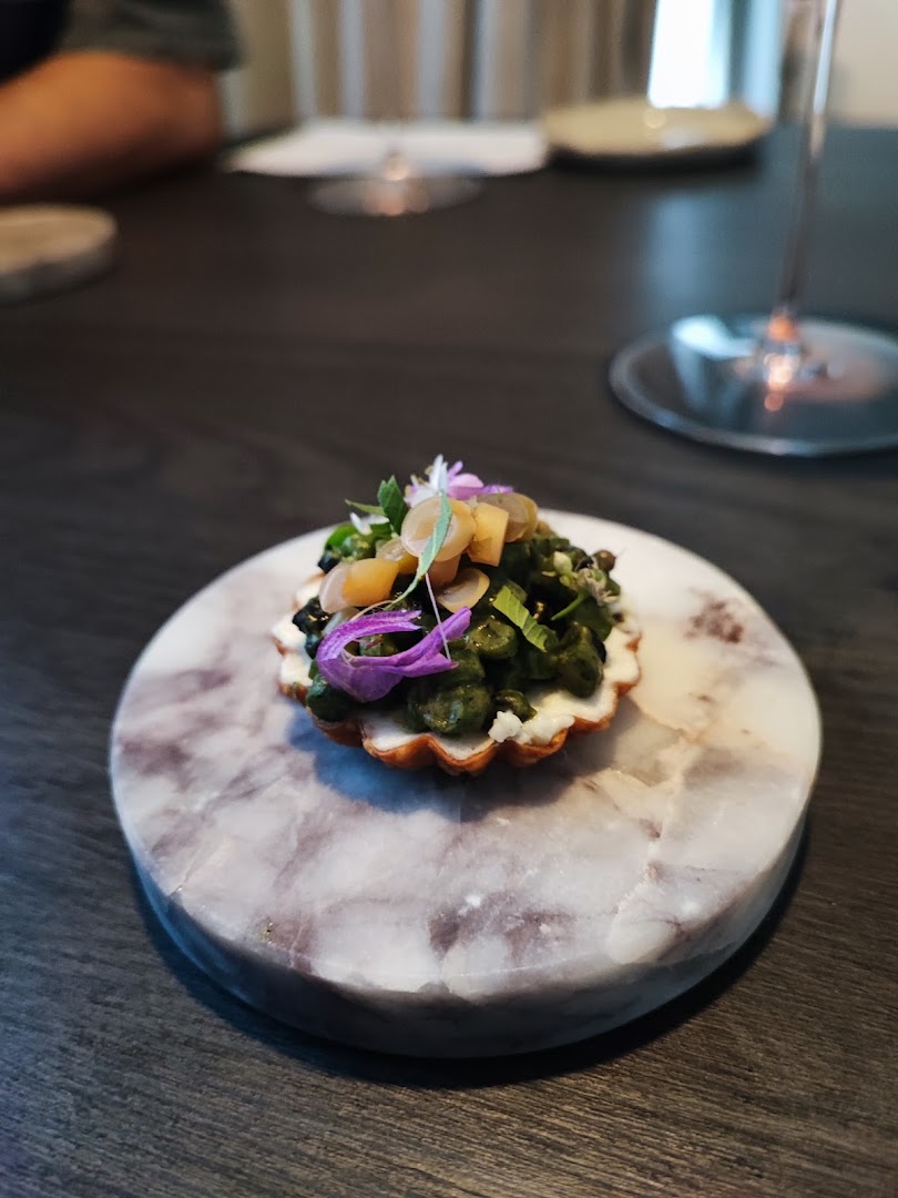 Ember: high quality food photography