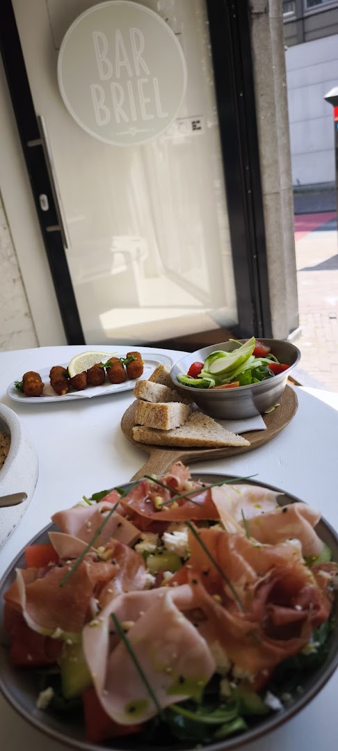 Bar Briel: appetizing food display at venue