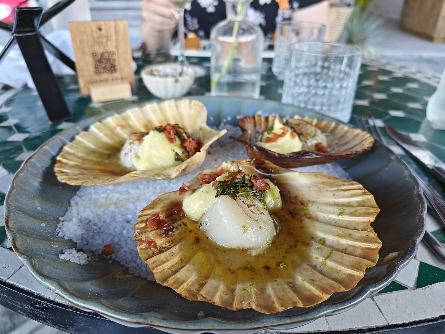 Bar To Taste: appetizing photo of restaurant dish