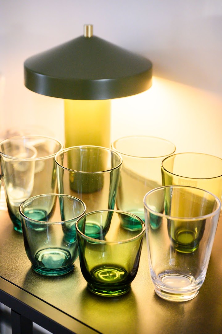 La Maison Duroi: high quality product display photo