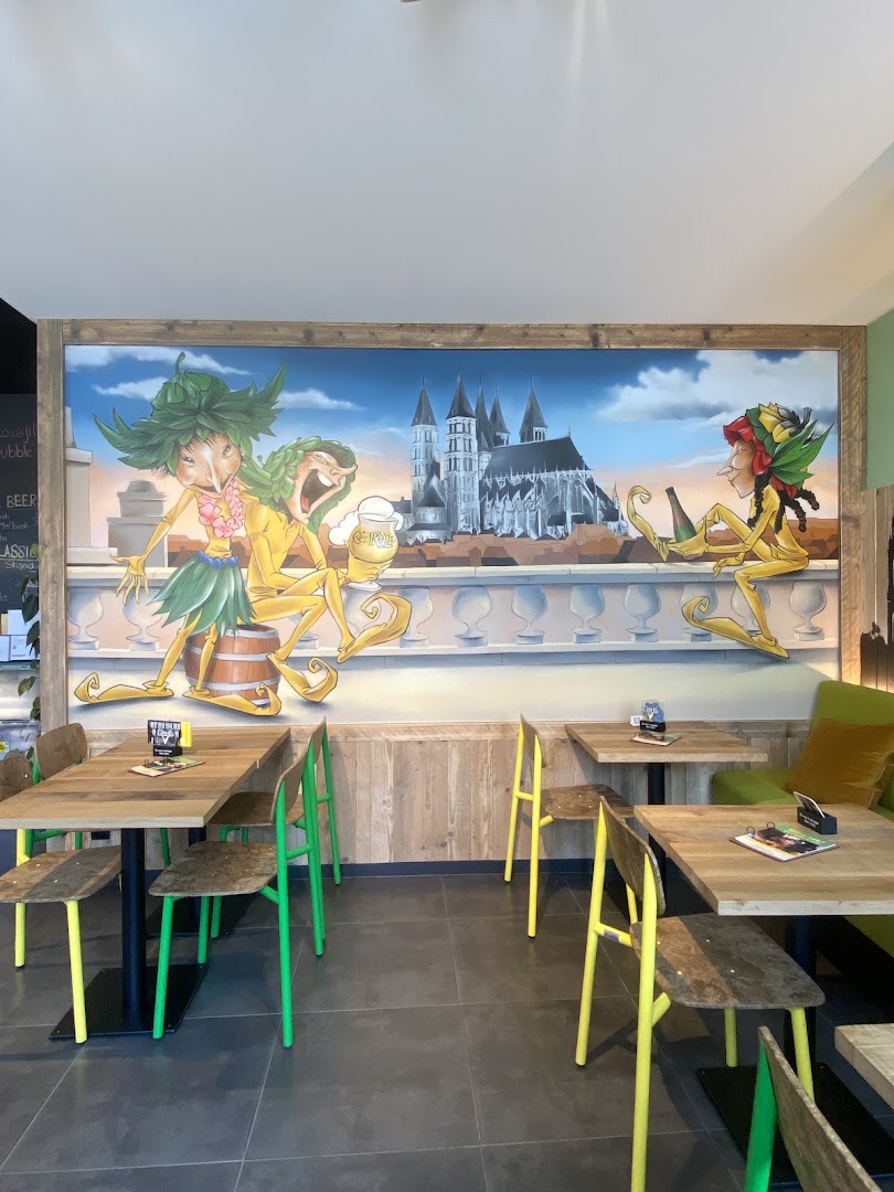 Trolls & Croque: clear photo of venue interior