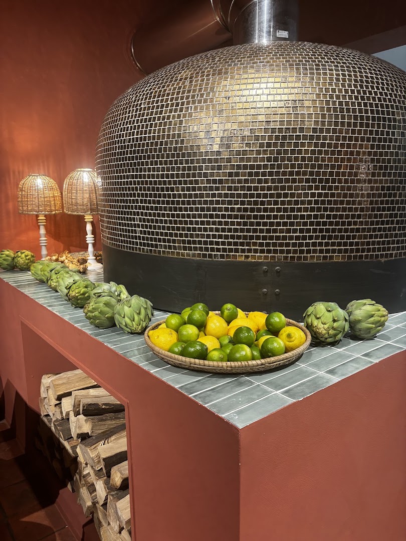 Annetta: high quality, atmospheric restaurant interior