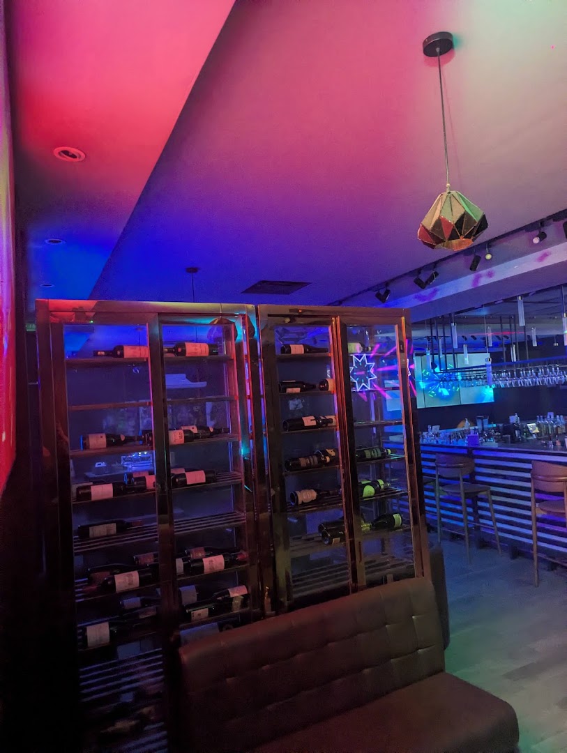 Social Lounge: venue atmosphere and interior