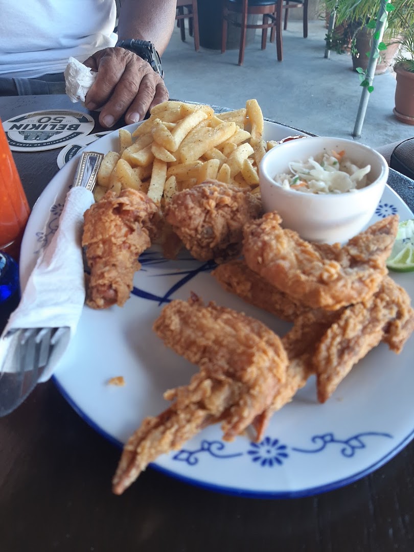Titanic Restaurant & Lounge: appetizing photo of restaurant food