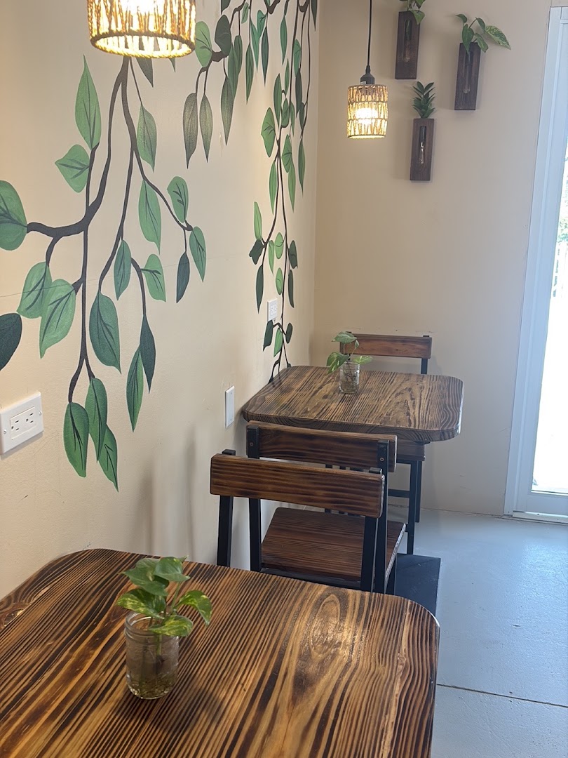 Canopy Cafe: clear photo of venue interior