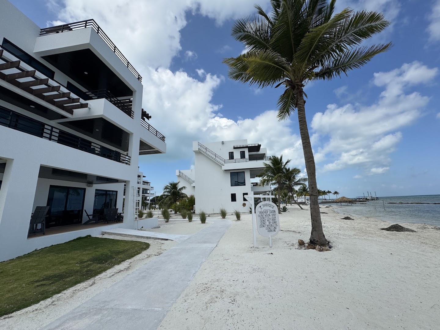 Lotus: attractive exterior and beach setting