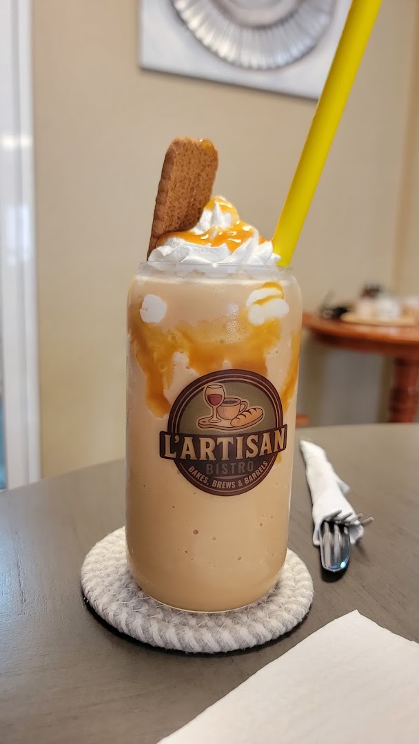 L'Artisan Bistro: appetizing photo of restaurant drink