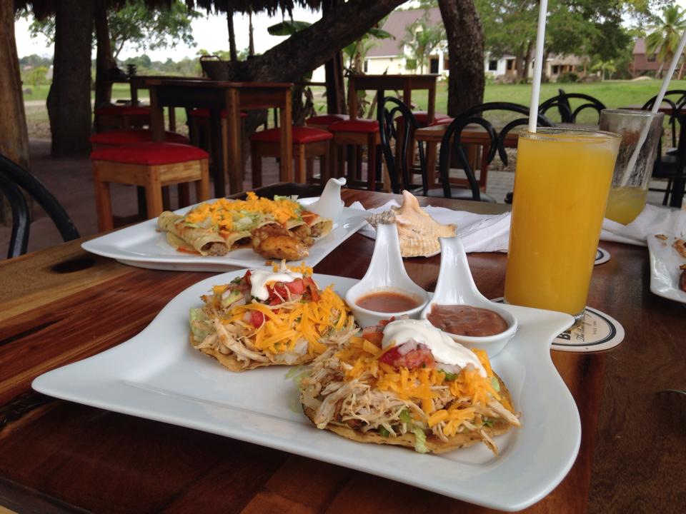 Maracas Bar & Grill: appetizing food and drink photo