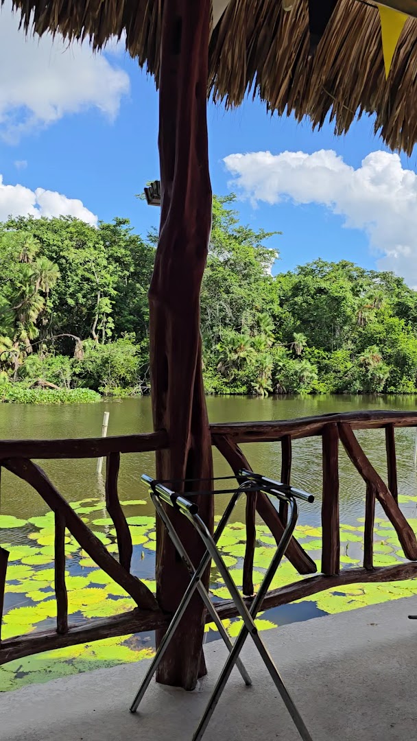 Maracas Bar & Grill: beautiful scenic restaurant terrace view