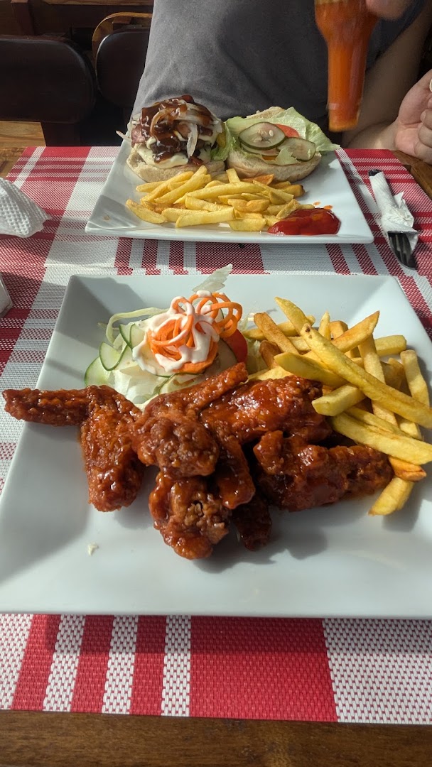 The Dinner House: appetizing photo of restaurant food