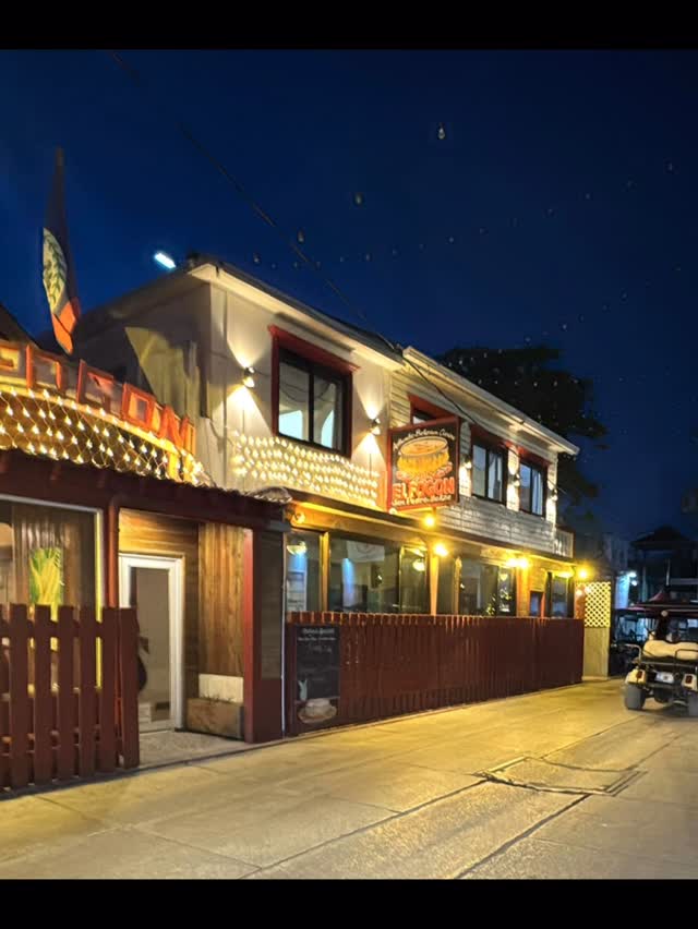 El Fogon Restaurant: clear, inviting exterior night shot