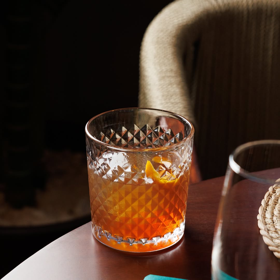 Larimar Seafood and Steakhouse: professional quality cocktail photography