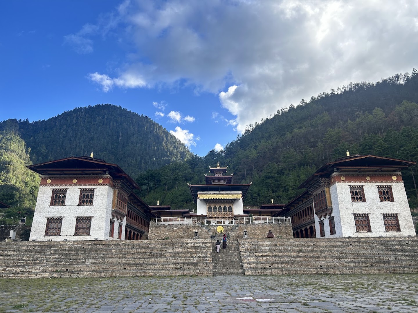 Karpo Lhakhang: high quality exterior architectural shot