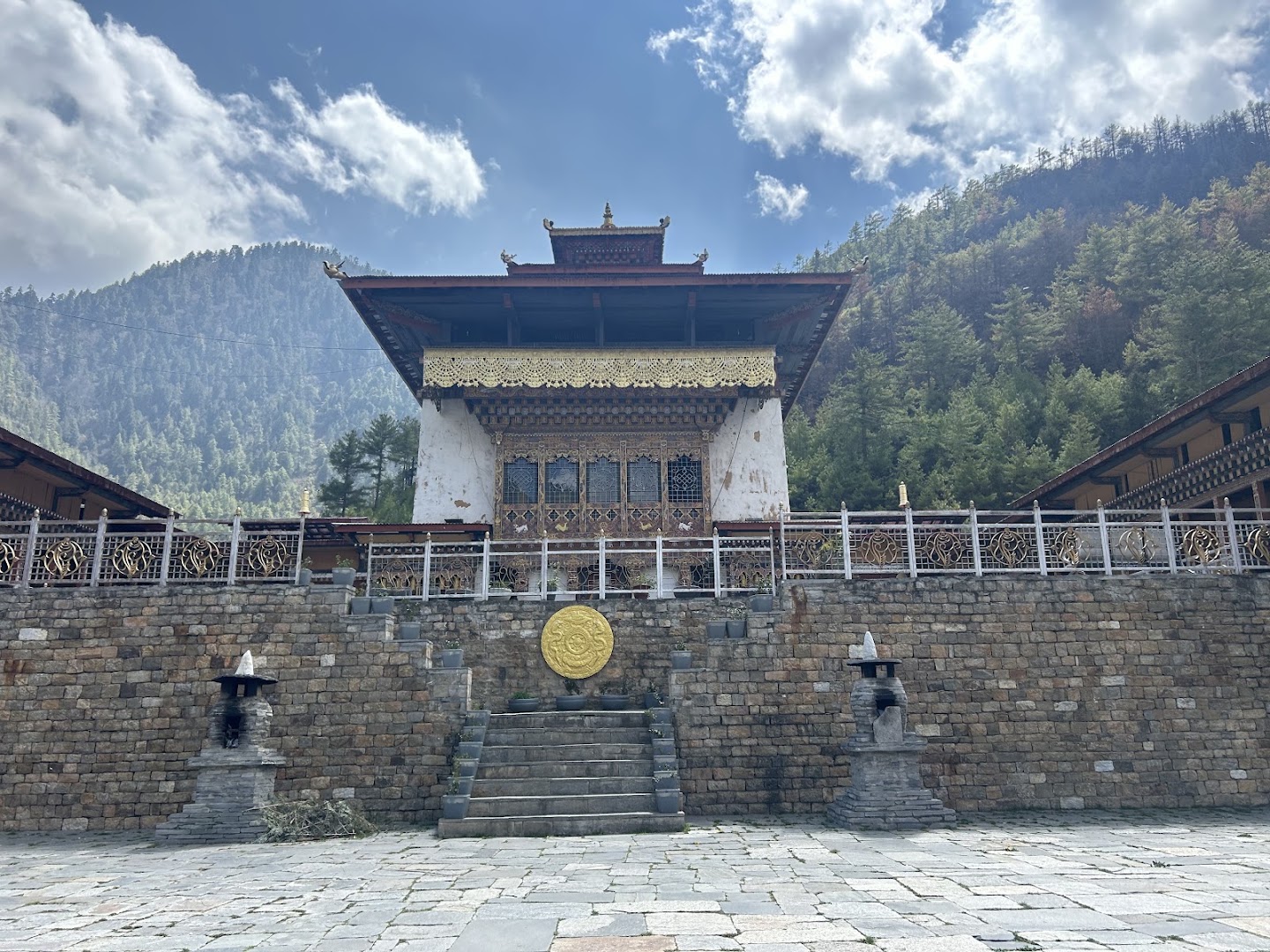 Karpo Lhakhang: high quality exterior architectural shot