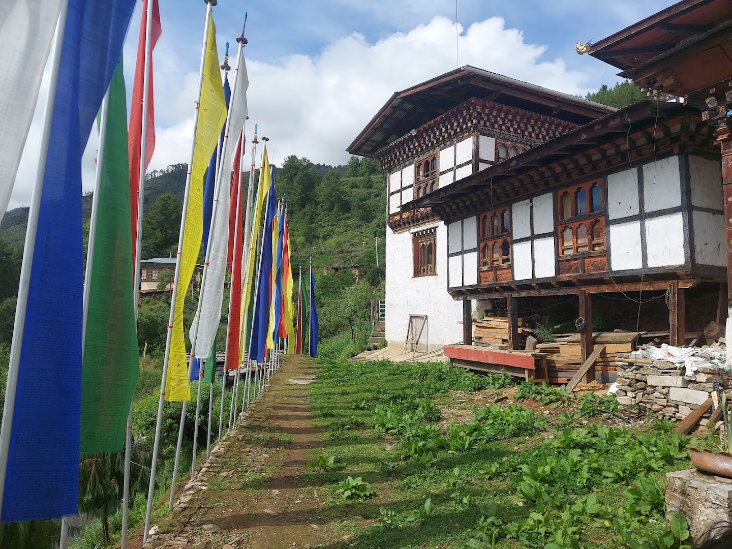 Katsho Goemba: clear exterior view of venue