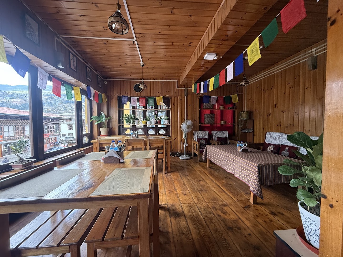 Himalayan Kitchen: inviting and well-lit restaurant interior