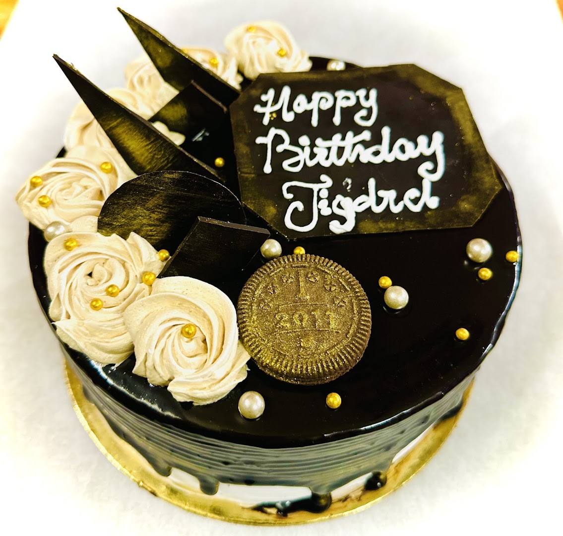 NS Artisan Cafe: high quality photo of cake