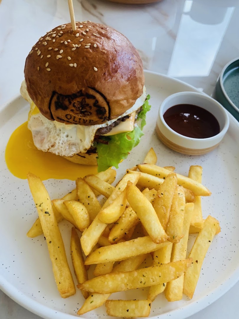Olive Kitchen & Bar: appetizing, high-quality food photography