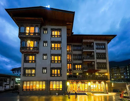 Access Suites: high quality exterior hotel shot