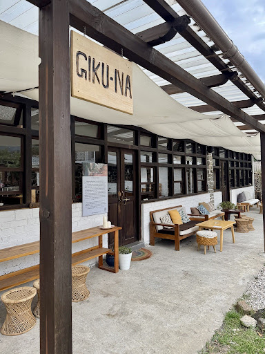 Gikuna Cafe: inviting and clear venue exterior
