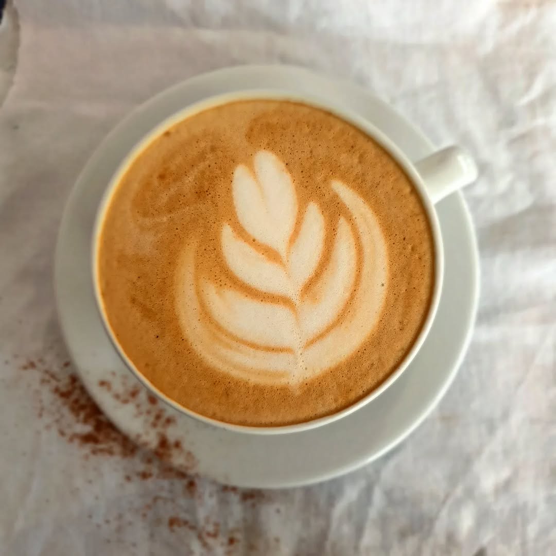 El Condor & The Eagle Cafe: high quality latte art photo