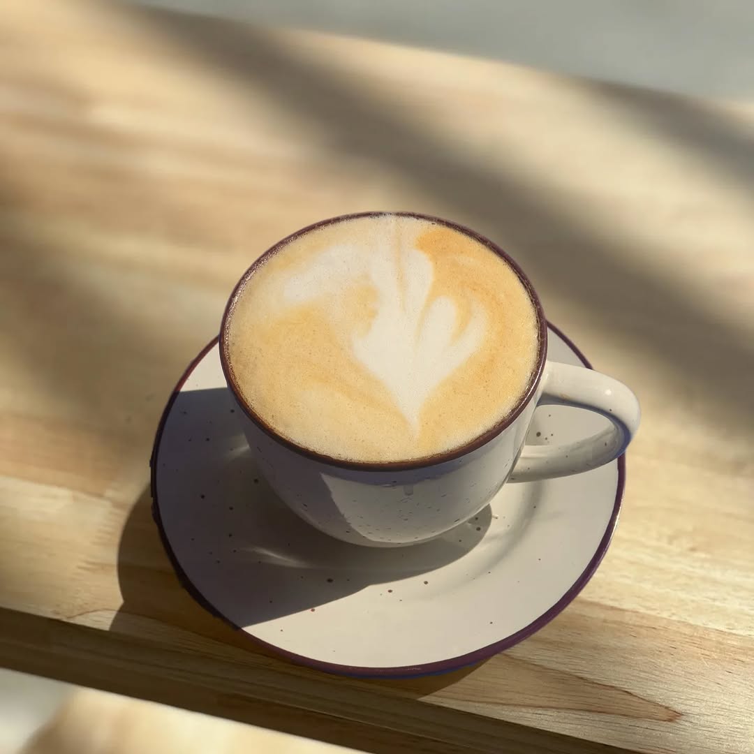 El Condor & The Eagle Cafe: high quality, appealing coffee photo