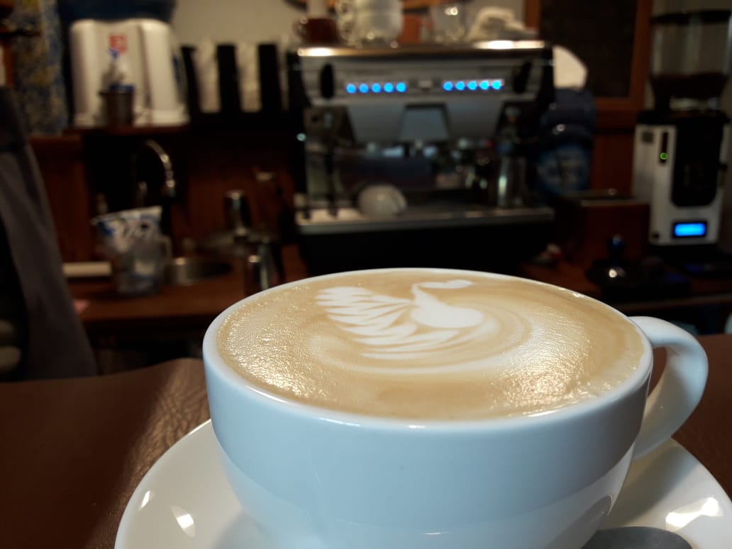 Hostal Kurmi: high quality coffee art photo