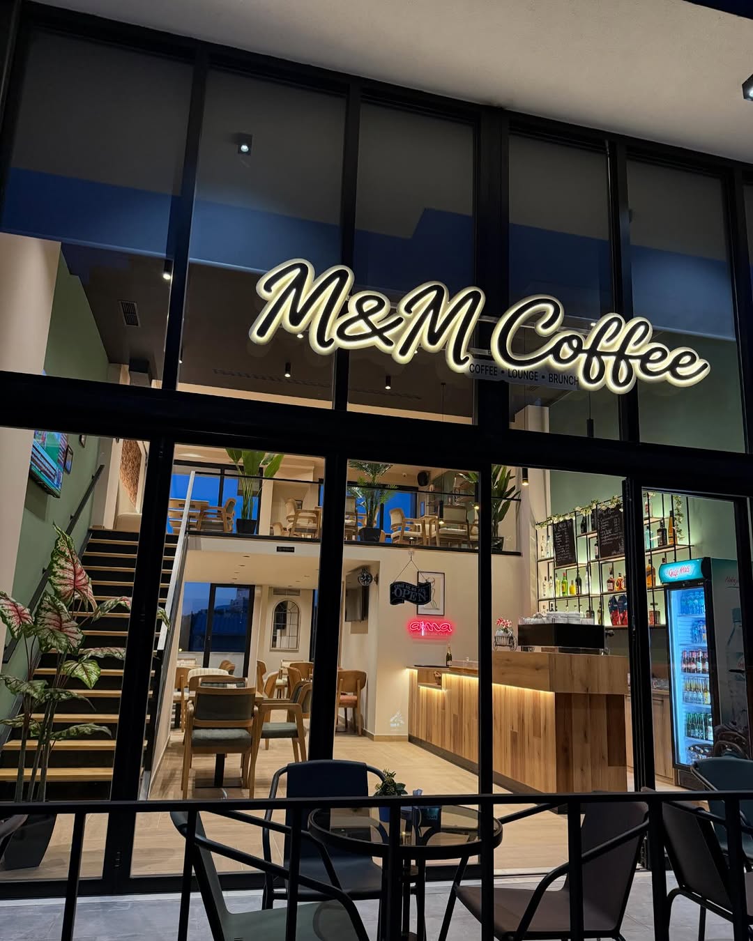 M&M Coffee: inviting, high-quality exterior venue shot