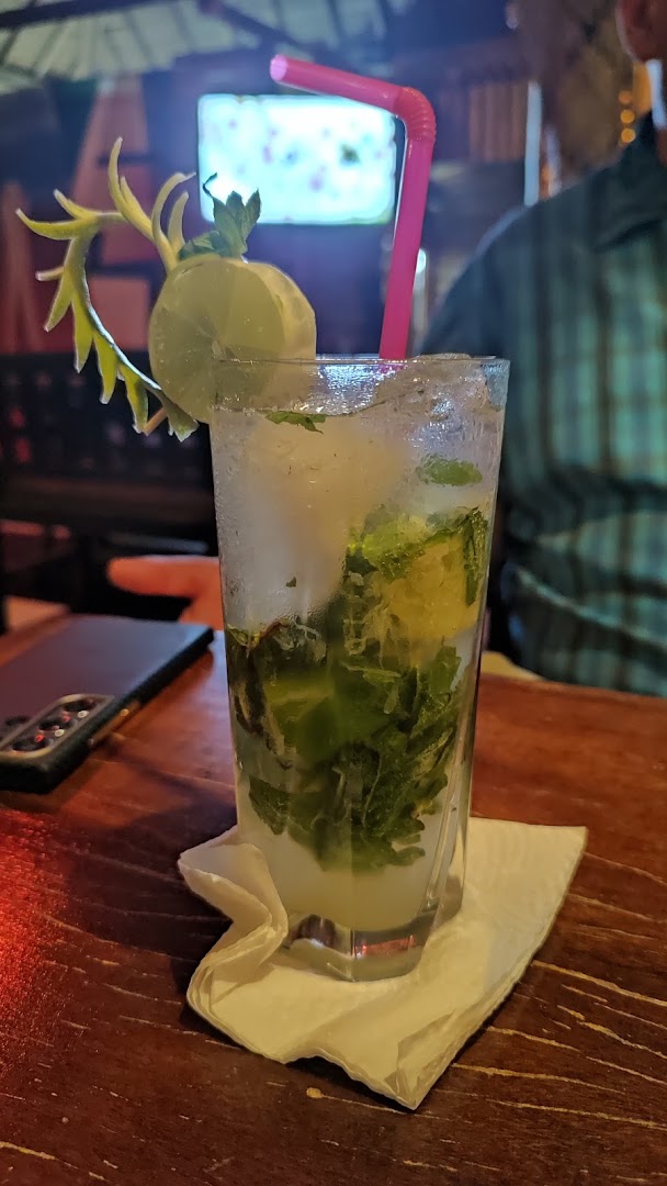 Luna Lounge: appetizing photo of a cocktail