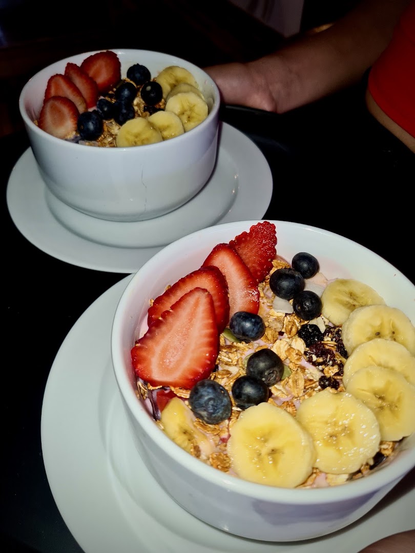 Melaza Coffee & Pastry Shop: appetizing photo of breakfast bowls
