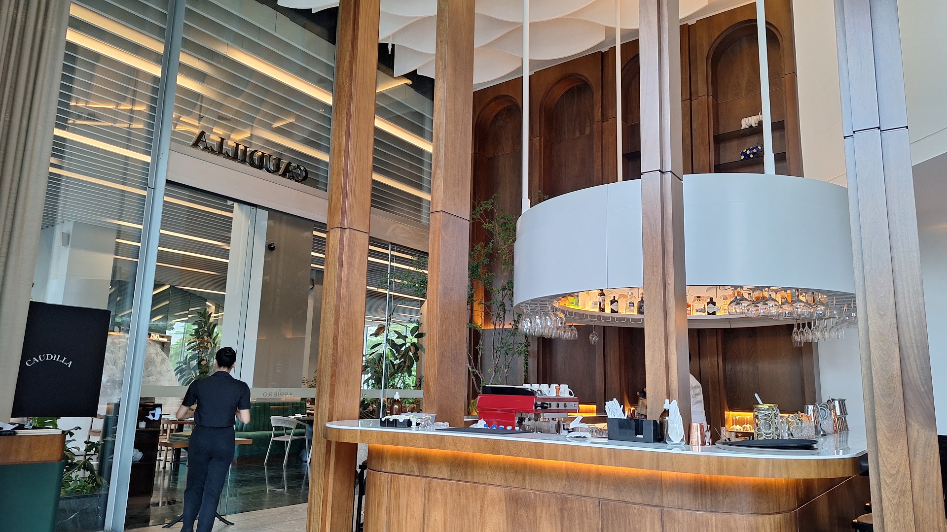 Caudilla: high quality interior venue shot