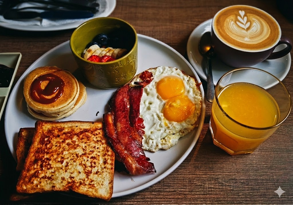 Memos Coffee Bistro: appetizing, high-quality breakfast food photo