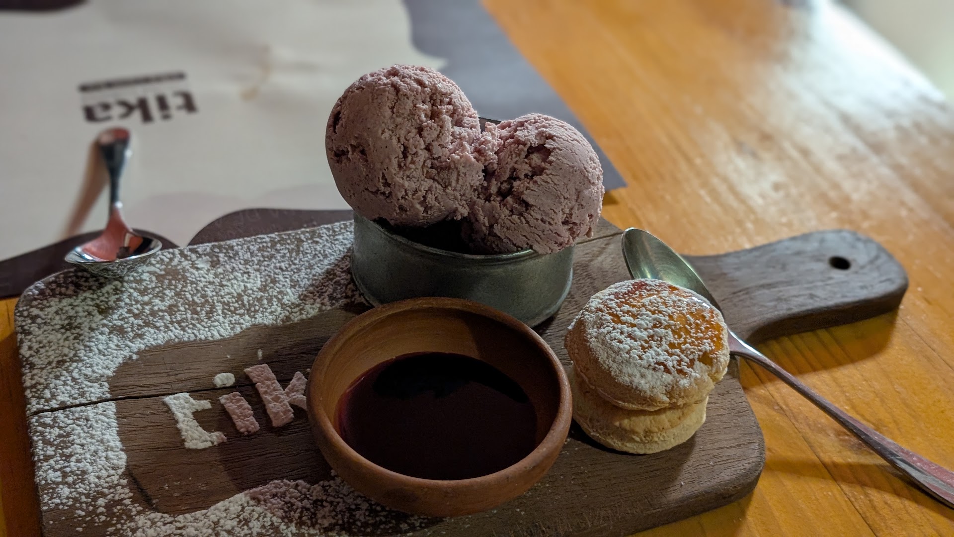 Tika Uyuni: appetizing photo of restaurant dessert