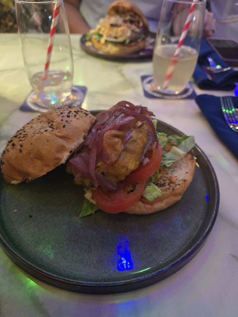 Bubbles Bonaire: appetizing photo of restaurant food