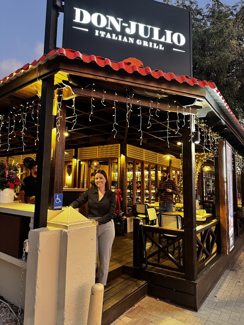 Don Julio Italian Grill: inviting photo of restaurant exterior