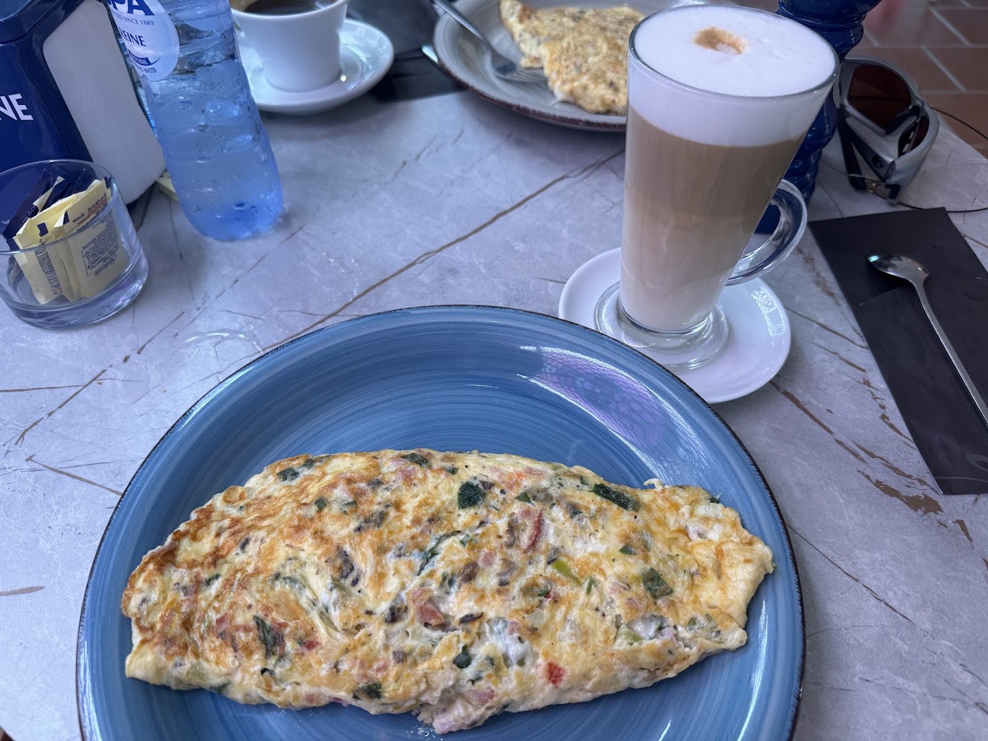 Rosa Café: appetizing breakfast food and drink