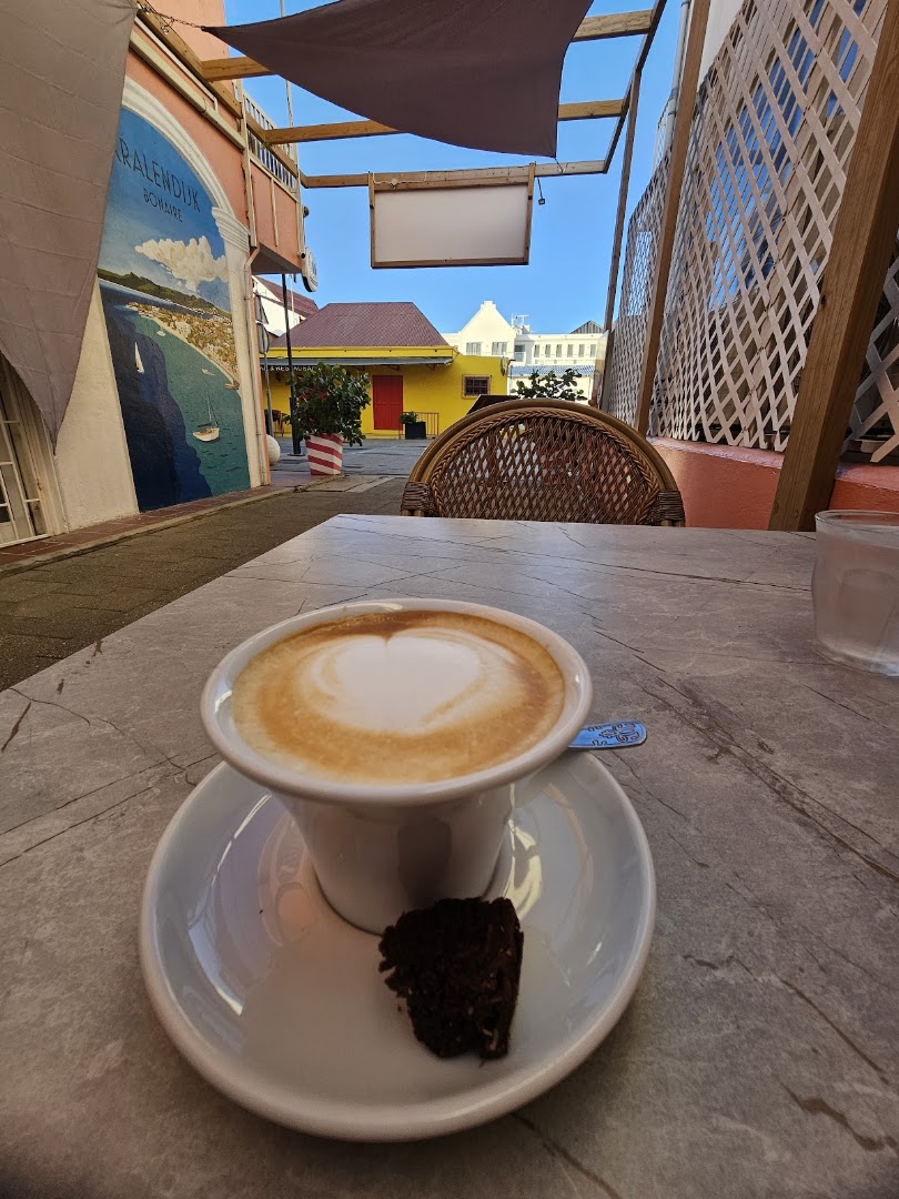 Rosa Café: appealing coffee and terrace setting