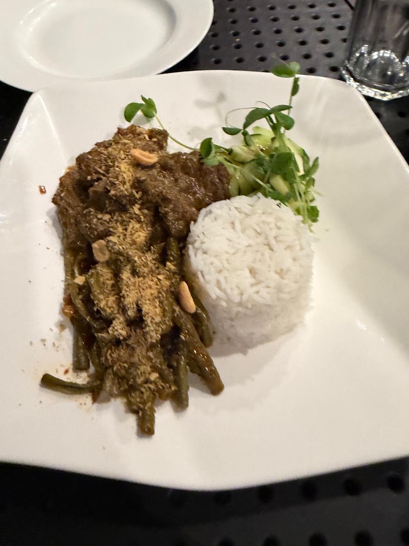Wines and More: appetizing photo of served dish