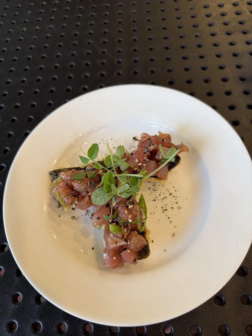 Wines and More: appetizing, high-quality food photo