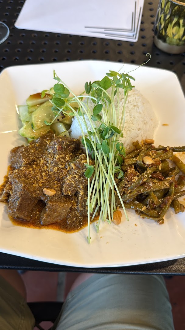Wines and More: appetizing, high-quality food photo