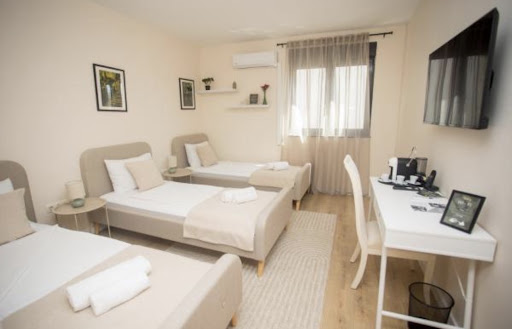 MoStay Boutique Hotel: clean and professional hotel room