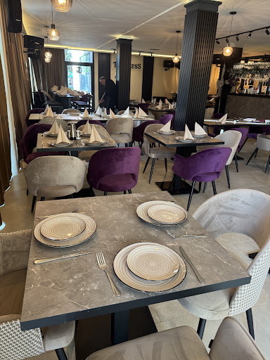 Timeless Restaurant & Bar: clear view of restaurant interior