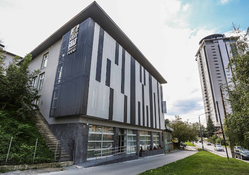 Mövenpick Hotel Sarajevo: clear exterior shot of hotel