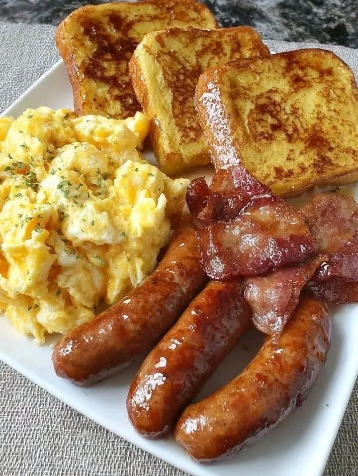 Coconut Lounge Lifestyle: appetizing photo of breakfast food