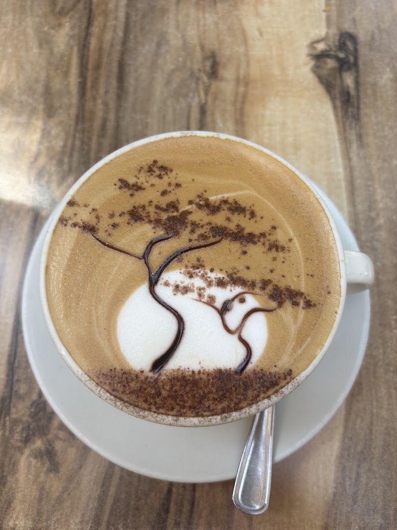 The Thorn Tree: high quality latte art photo